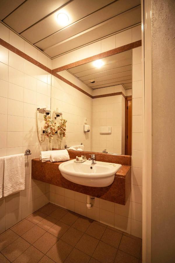Hotel Ristorante Farneta กอร์โตนา ภายนอก รูปภาพ